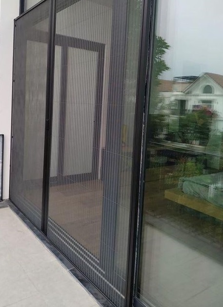 Lắp Đặt Cửa Lưới Chống Bụi Mịn Tại TP. HCM - Giải Pháp Cho Không Khí Trong Lành